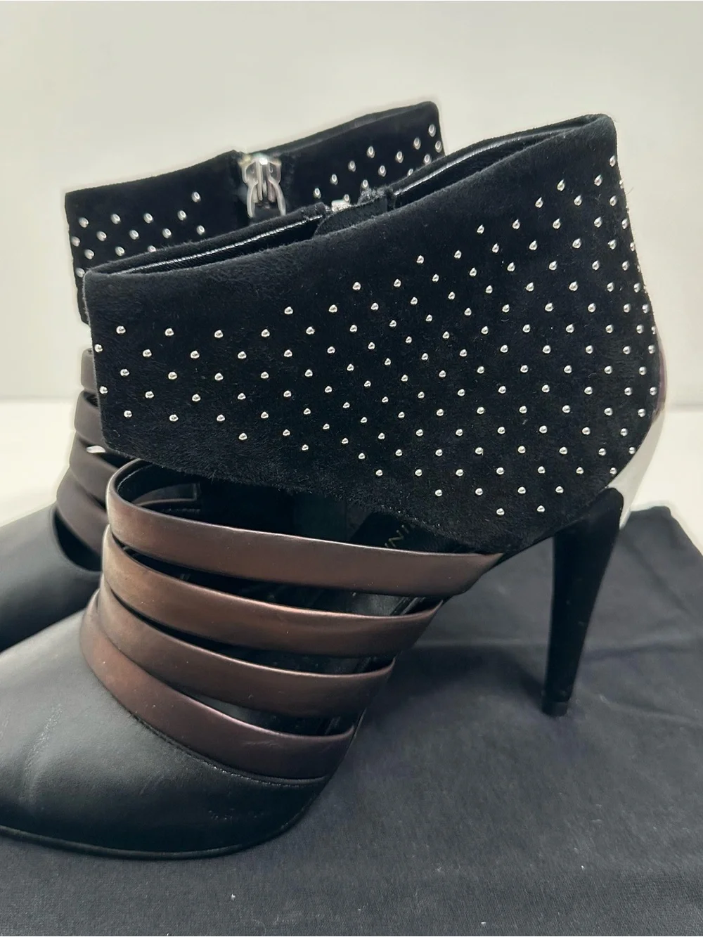 Rebecca Minkoff Caesar Studded Heels Black Leather & Suede Size 8